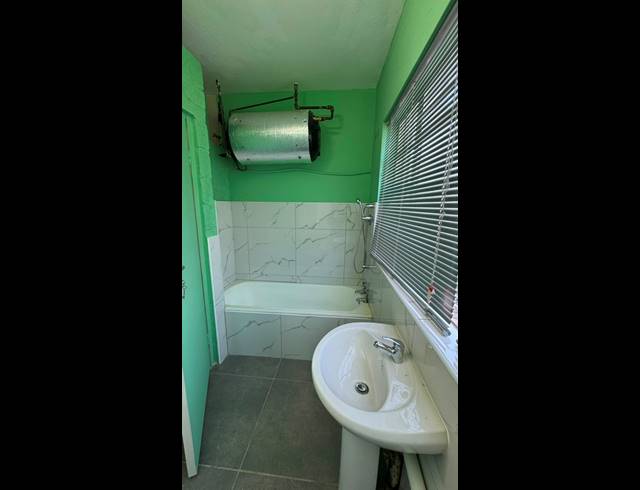 1.5 BEDROOM APARTMENT FOR SALE IN PIETERMARITZBURG CENTRAL